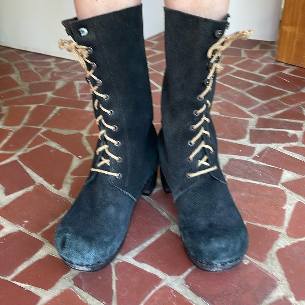 Sanita Black leather lace-up clog boots size 39